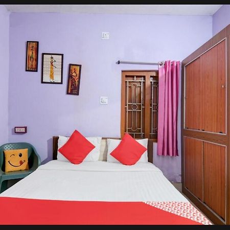 Hotel R Palace Bhubaneswar Esterno foto