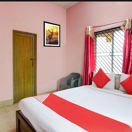 Hotel R Palace Bhubaneswar Esterno foto