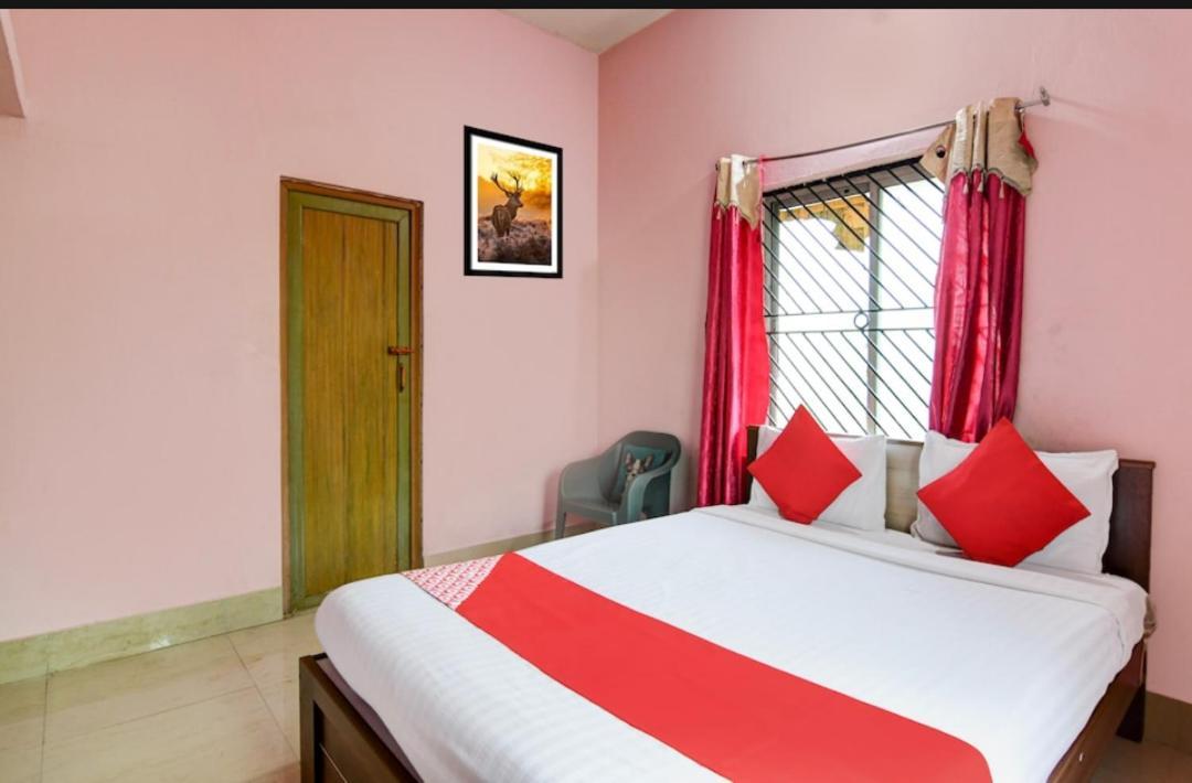 Hotel R Palace Bhubaneswar Esterno foto